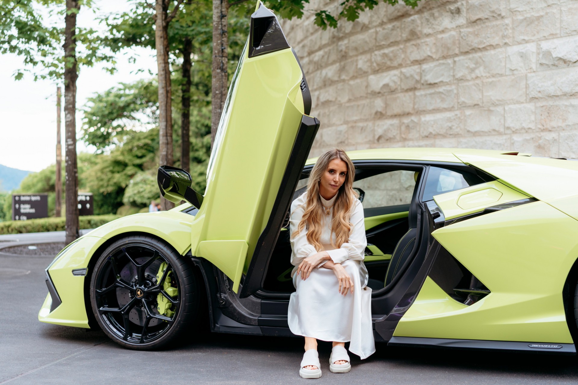 Lamborghini Revuelto · 2026
